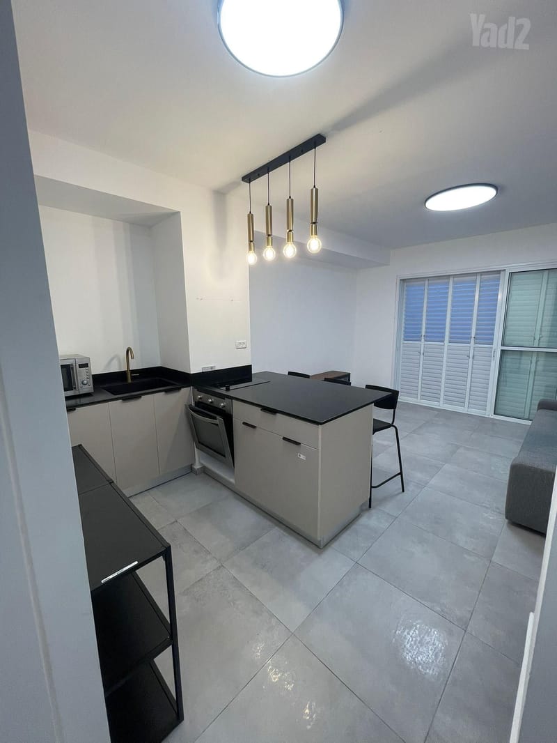 תמונה מיד2 – 2.5 חדרים • 4,800 ₪, יצחק שדה 15, נווה הדר, נס ציונה (1)