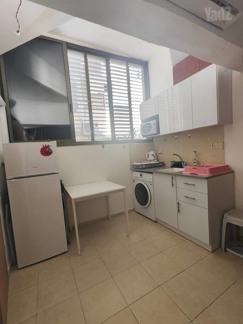 תמונה מיד2 – סטודיו • 3,800 ₪, בן יהודה 173, הצפון הישן - החלק הצפוני, תל אביב (1)