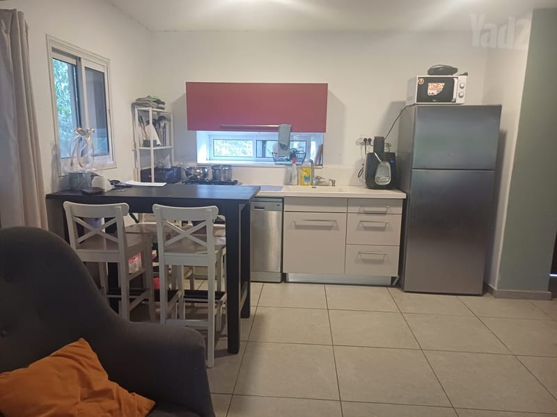 תמונה מיד2 – 2.5 חדרים • 6,000 ₪, הזית 14, גבעת אשכול, כפר סבא (1)