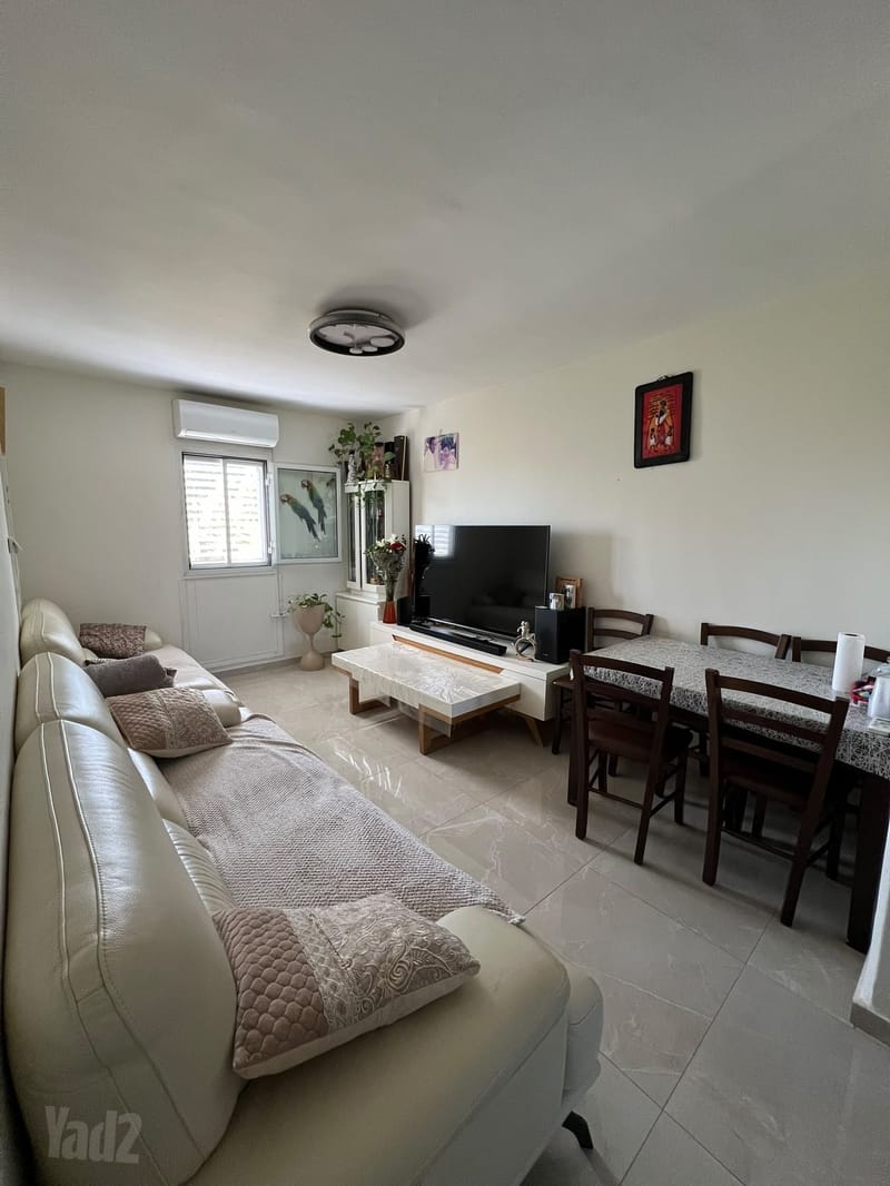 Photo from Yad2 – 3 Rooms • ₪5,300, קולומביה 6, Kiryat Menachem, Jerusalem (1)