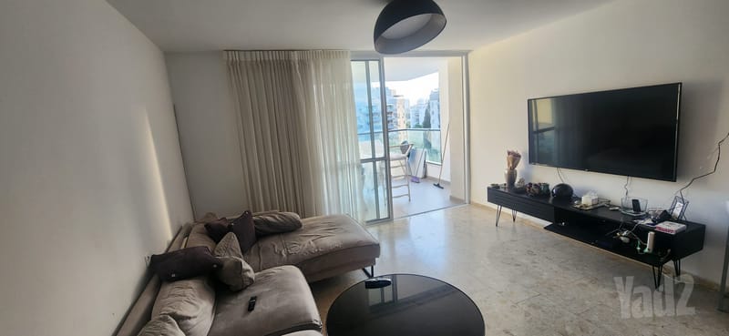 תמונה מיד2 – 5 חדרים • 6,500 ₪, ברנשטיין 31, נווה הדרים, ראשון לציון (1)
