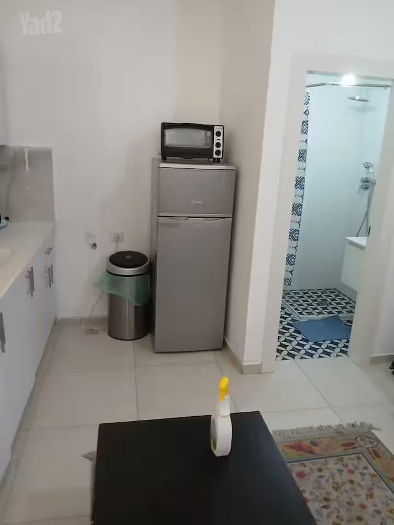 תמונה מיד2 – 2 חדרים • 4,900 ₪, הרב יצחק בראשי 23, מחנה יהודה (לב העיר), ירושלים (1)