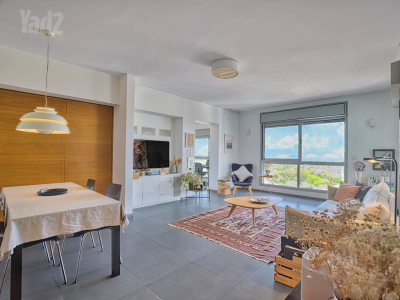 תמונה מיד2 – 4.5 חדרים • 4,900,000 ₪, שביל הזהב 4, שכונה 2008, רעננה (1)