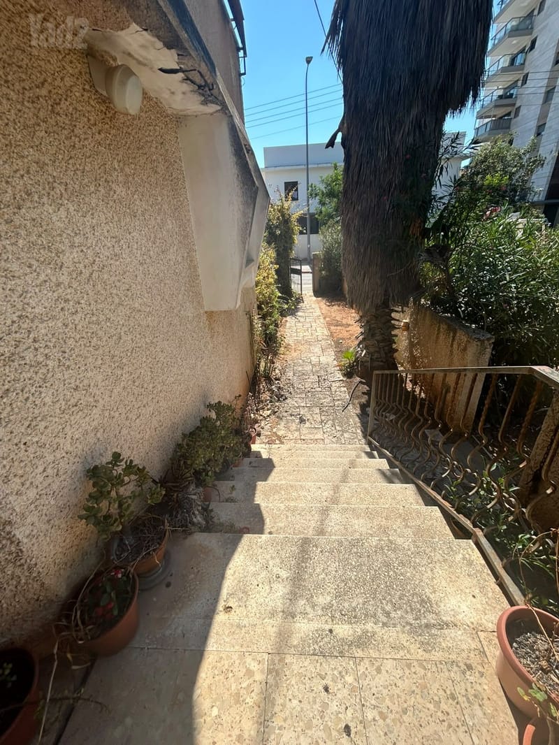 תמונה מיד2 – 8 חדרים • 20,000 ₪, החשמונאים, צפון מזרח מרכז העיר, נתניה (1)