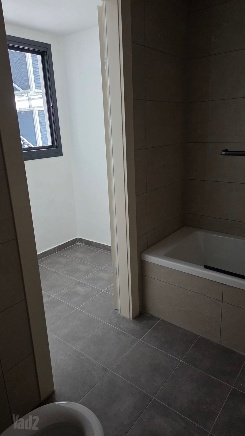 תמונה מיד2 – 3 חדרים • 6,500 ₪, הרב ניסים טולדנו 12, שקמים, באר יעקב (1)
