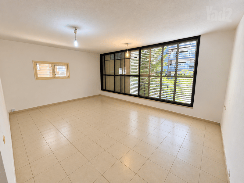 Photo from Yad2 – 4 Rooms • ₪6,800, יוסף הגלילי, Ben Gurion, Ramat Gan (1)