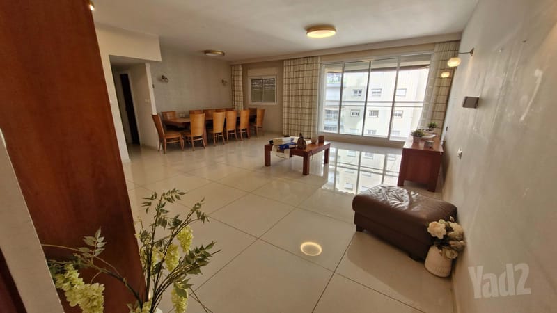 תמונה מיד2 – 3 חדרים • 10,500 ₪, המאבק, שיכון חברת חשמל, גבעתיים (1)
