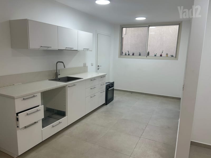 תמונה מיד2 – 2.5 חדרים • 4,600 ₪, השומר 12, עמידר, נס ציונה (1)