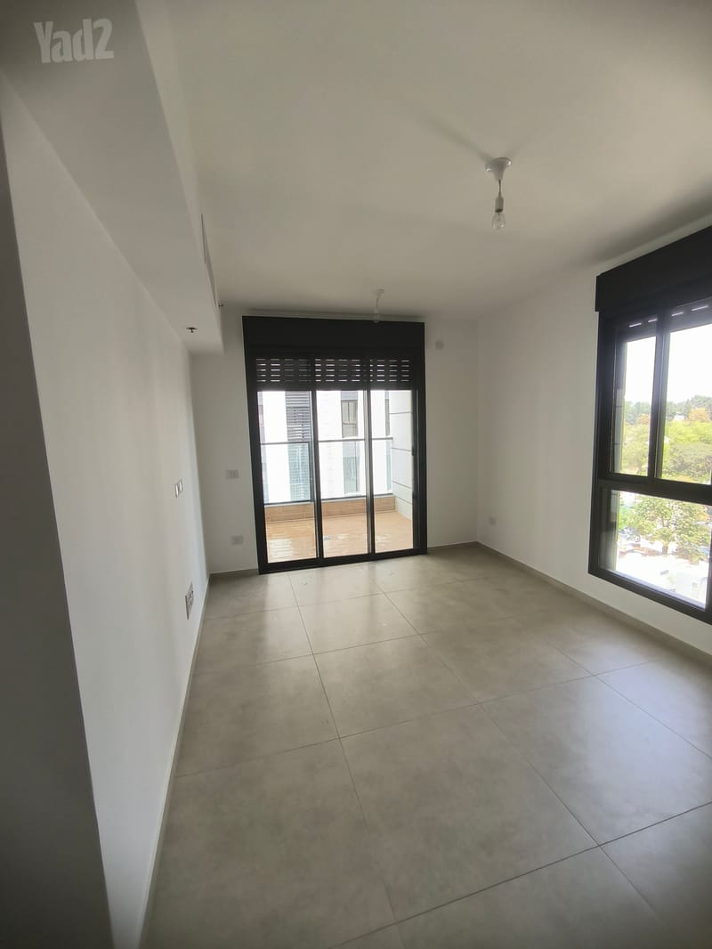 תמונה מיד2 – 3 חדרים • 6,900 ₪, דרך לוי אשכול 135, קיראון, קרית אונו (1)