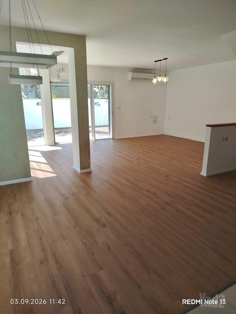 תמונה מיד2 – 6 חדרים • 13,500 ₪, העמק 20, רמתיים, הוד השרון (1)