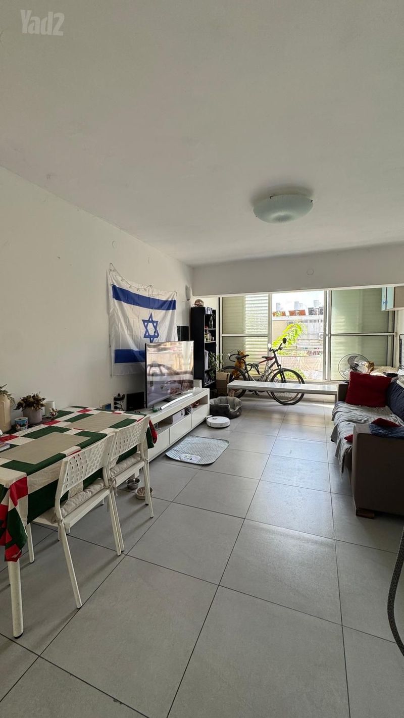 Фото с Yad2 – 3 Комнаты • 4,550 ₪, דוד אלרואי 4, Рамбам, Ришон-ле-Цион (1)