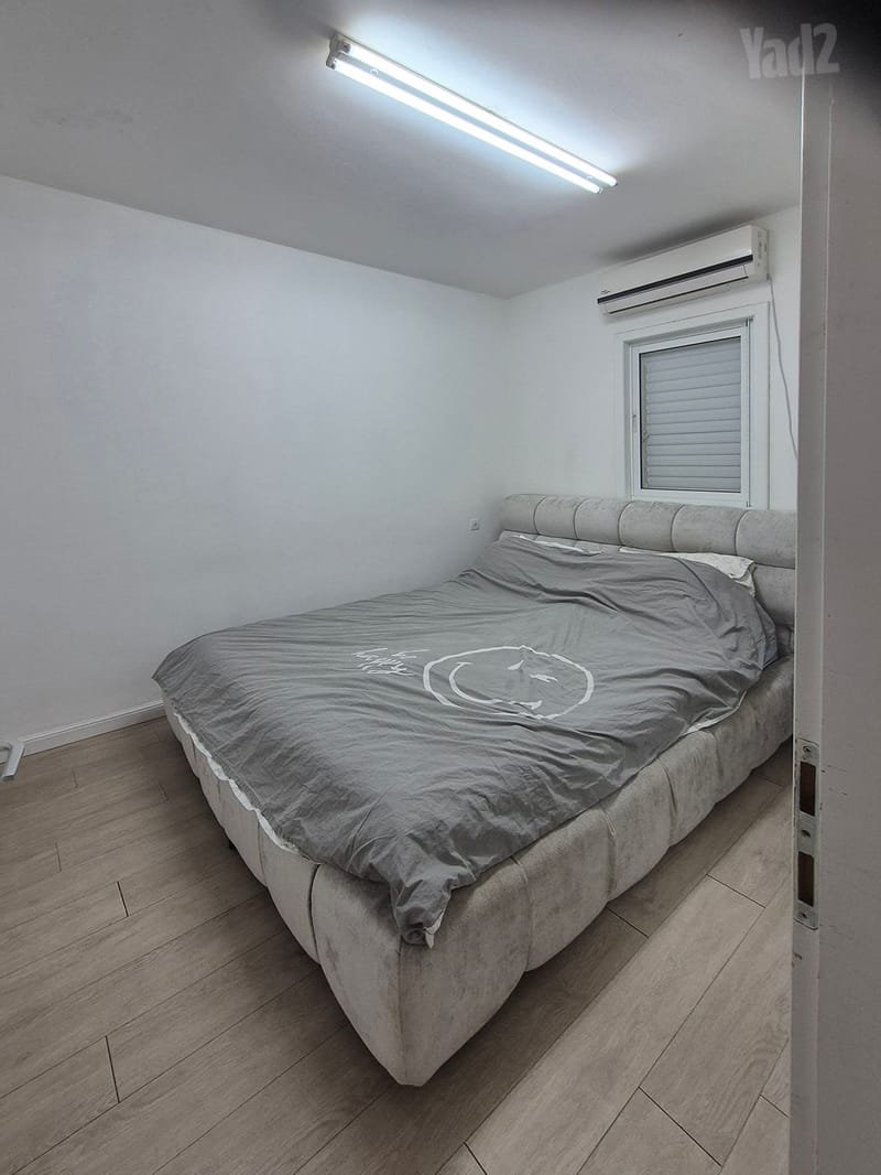 תמונה מיד2 – 3 חדרים • 4,500 ₪, הגר"א 35, נאות רחל, חולון (1)
