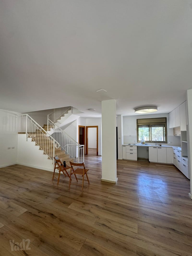 Photo from Yad2 – 6 Rooms • ₪19,500, Ganei Tzahala, Ramot Tzahala, Tel Aviv (1)