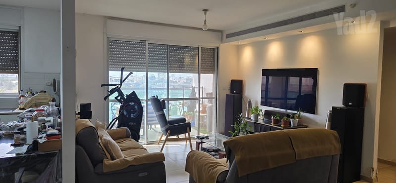 תמונה מיד2 – 4 חדרים • 7,900 ₪, לח"י 36, עזרא והארגזים, תל אביב