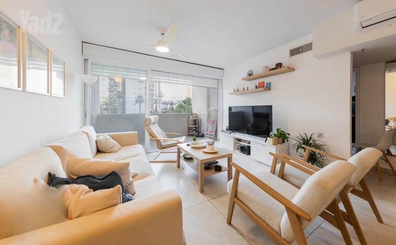 תמונה מיד2 – 5 חדרים • 7,400 ₪, אמנון ותמר 13, רמת פולג, נתניה (1)