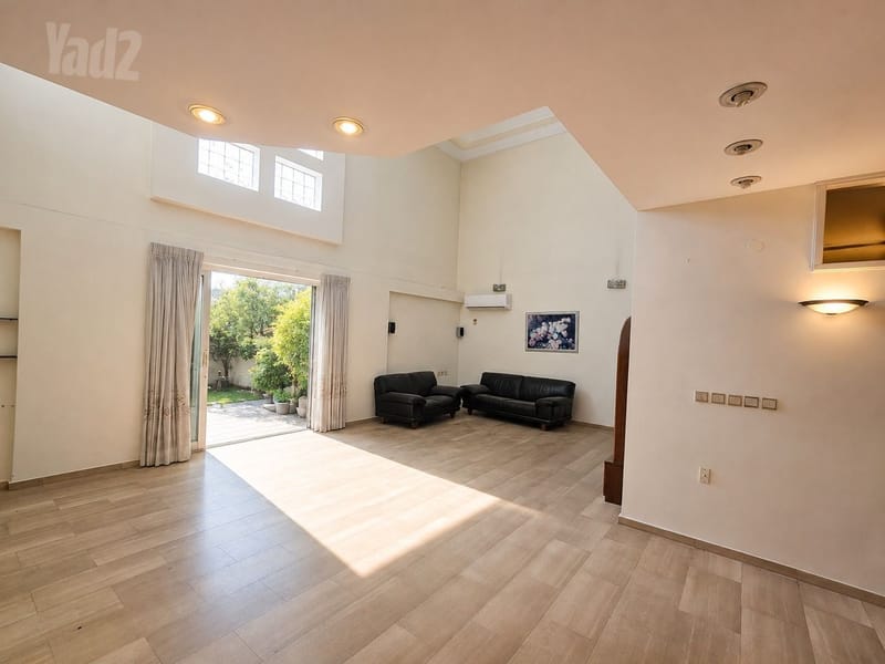 תמונה מיד2 – 8 חדרים • 11,000,000 ₪, בת-גנים, פתח תקווה (1)